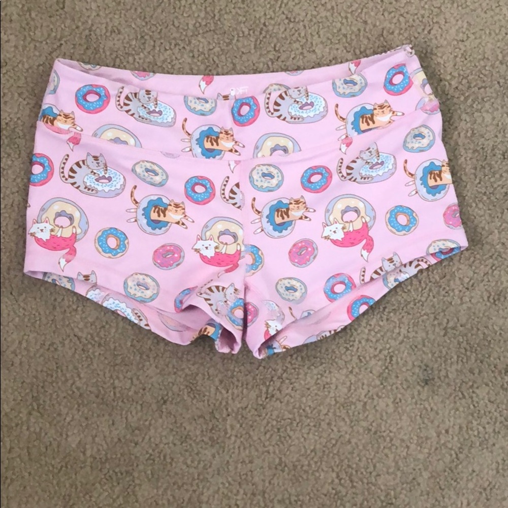 KFT booty shorts size large